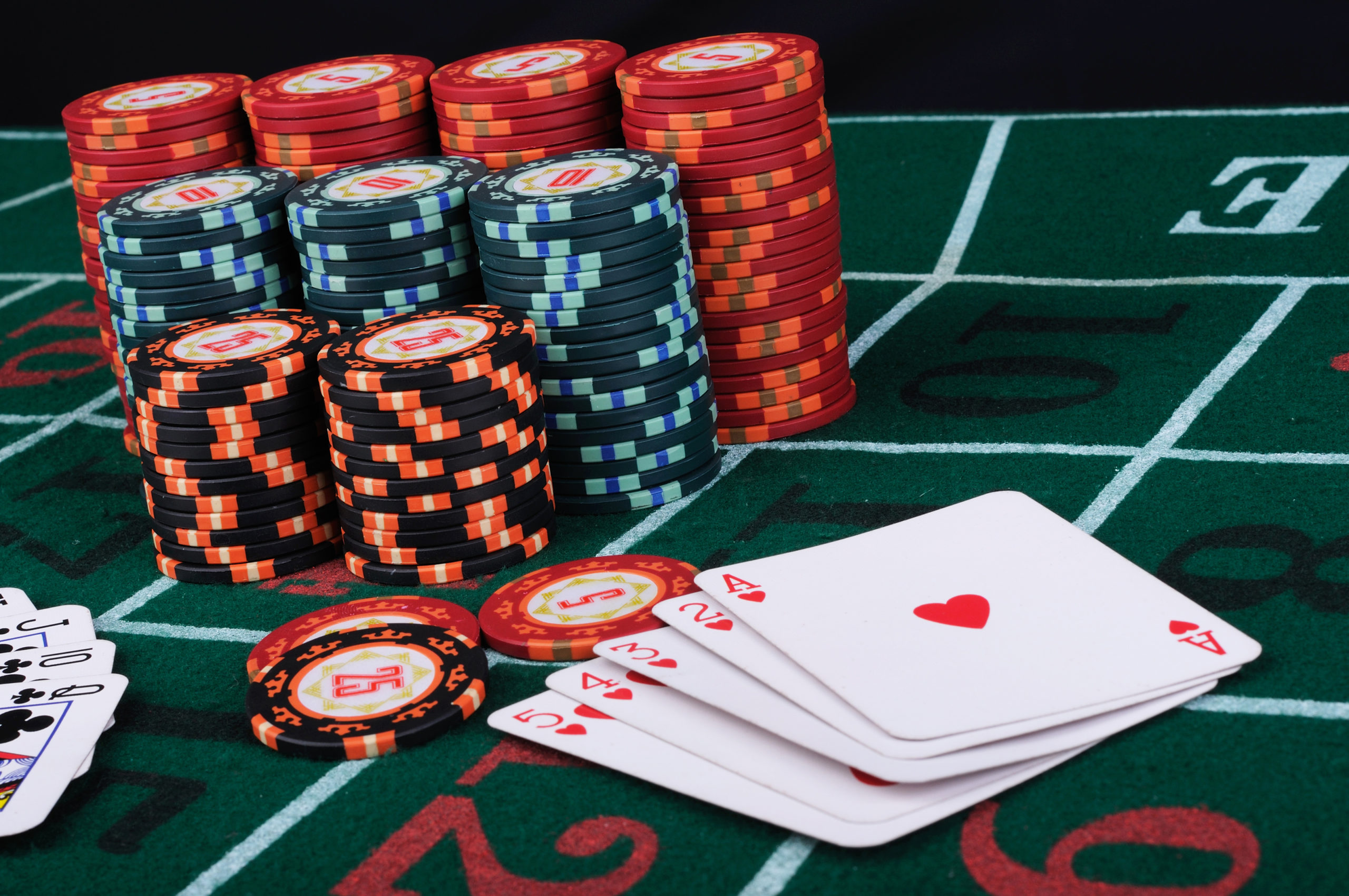 How Video Games Influence Real Online Poker
