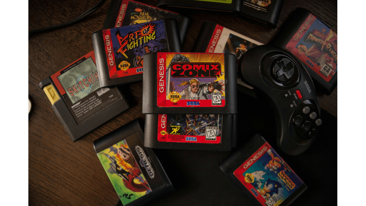 Why Simple Game Mechanics Work So Well in Both Retro Games and Slots