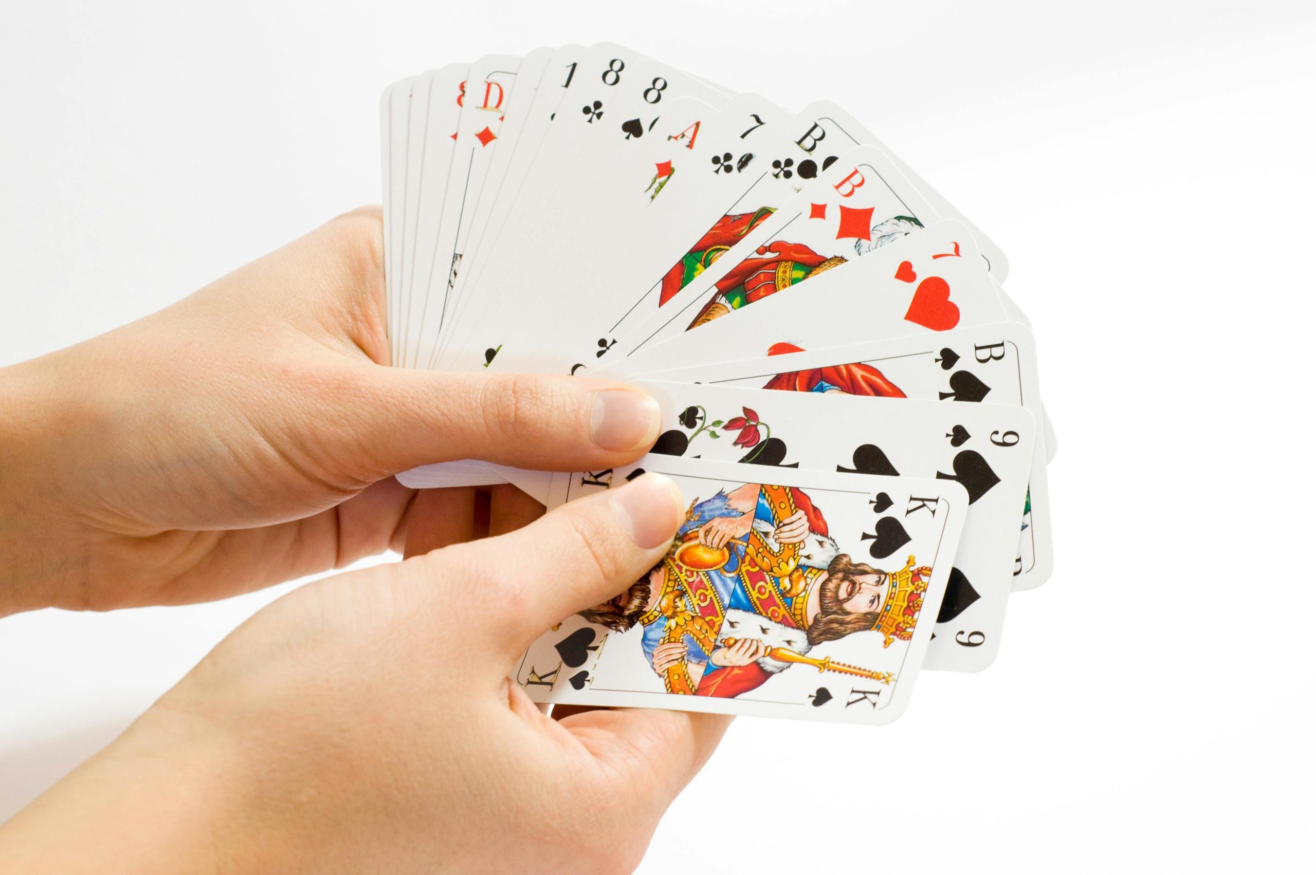 Can Online Card Games Help You Beat the House