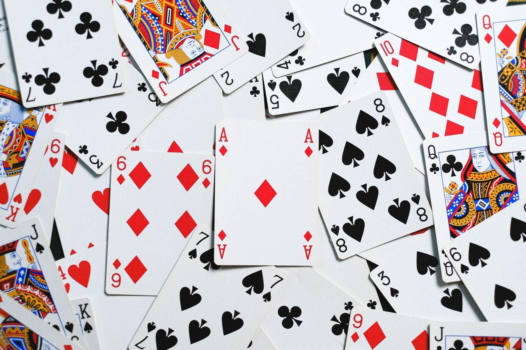 Why Card-Based Games Remain Popular in Digital Gaming